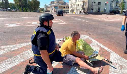 Берлінська прокоментувала скандал довкола виставки дронів у драмтеатрі Чернігова, куди влучила ракета - INFBusiness