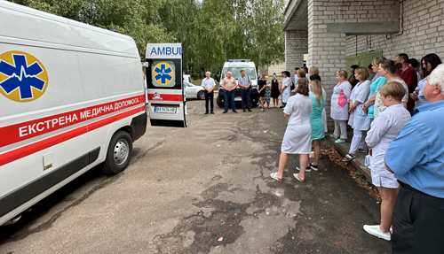 Громадам Кіровоградщини передали нові реанімобілі (ФОТО) - INFBusiness