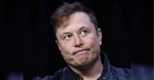 Засновник Tesla і SpaceX Ілон Маск, якого через страх перед володимиром путіним закидали вимкнення мережі супутникового зв'язку Starlink недалеко від узбережжя Криму для зриву таємної операції ЗСУ, виклав у мережу старий мем, зробивши «головним героєм» у ньому українського президента Володимира Зеленського. Маск зло потролив Зеленського старим мемом: мережа не оцінила «жарт» - INFBusiness