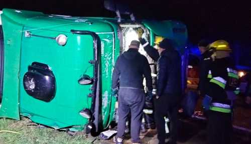 Деблокували й передали медикам: рятувальники ліквідували наслідки ДТП - INFBusiness