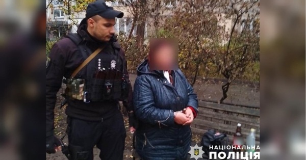 Сімейне застілля в Києві завершилось різаниною: теща вдарила затя в живіт ножем - INFBusiness