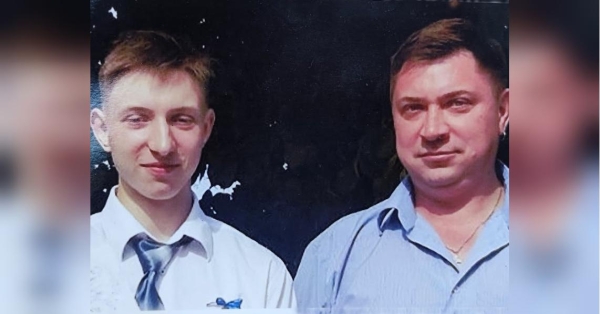 Велика кількість цивільних, яких окупанти арештували в лютому-березні минулого року в Київській, Чернігівській та Сумській областях і насильно вивезли у рф, досі знаходяться в російській неволі. З Ольгою Манухіною з Київщини, у якої загарбники викрали чоловіка Максима і сина Данила й досі не звільнили їх, кореспондент «ФАКТІВ» зустрівся на презентації дослідження команди Медійної ініціативи за права людини «Свавільні затримання та захоплення цивільних заручників у північних регіонах України: аналіз задокументованих свідчень». В росії тюремні собаки виривали в українських полонених шматки плоті: наших цивільних утримують в неволі без суду і слідства - INFBusiness