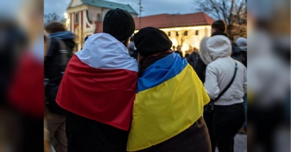 Польща продовжила тимчасовий захист для українських біженців: що це означає - INFBusiness