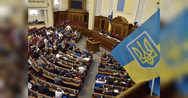 Не просто «голі» оклади: журналісти підрахували, на скільки підвищились зарплати нардепів - INFBusiness