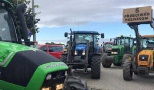 На кордоні з Польщею ускладнено рух транспорту