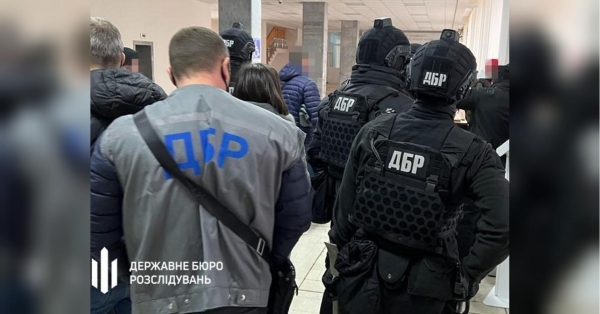 Оформляв ухилянтів «водіями»: правоохоронець організував ТОВ і переправляв чоловіків за кордон - INFBusiness