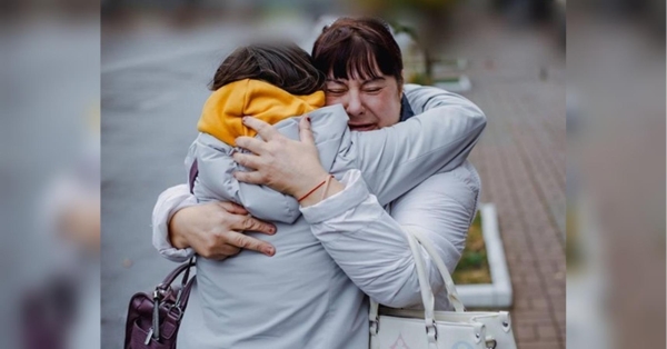 Нарешті разом: з окупації повернули дитину, яка два роки провела далеко від батьків - INFBusiness