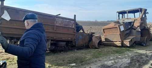 На кордоні з Польщею розмістили знищену окупантами сільськогосподарську техніку - INFBusiness