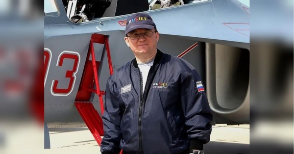 У росії за дивних обставин у віці 53 років помер віцепрезидент «Лукойлу» Віталій Робертус. У прес-релізі компанії причини його смерті не називаються. Четверта за роки війни загадкова смерть у «Лукойлі»: помер віцепрезидент нафтової компанії рф Робертус - INFBusiness