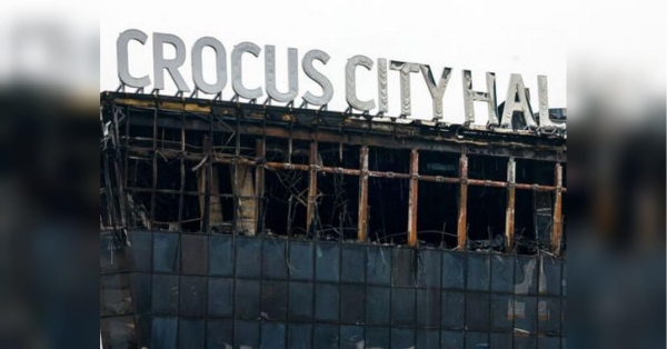 володимир путін у телевізійному зверненні заявив, що стрільці, які напали на концертний зал під москвою, «намагалися втекти в Україну». Теракт є ескалацією агресивної війни росії в Україні, вважає Маркку Ківінен, експерт з питань росії та почесний професор Гельсінського університету, пише yle.fi. Звинувачення України в теракті може полегшити мобілізацію росіян на війну: експерт про стрілянину в «Крокус Сіті Холл» у Підмосков’ї - INFBusiness