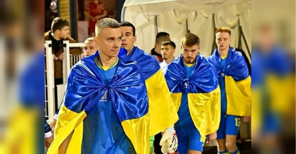 У п'ятницю, 22 березня, молодіжна збірна України з футболу (U21), яка сенсаційно перемогла у відборі на Євро-2025 англійців, провела в турецькій Анталії товариський матч з командою Марокко (U23), що стала суперником «жовто-синіх» у групі Олімпійських ігор-2024 у Парижі. Україна U21 перемогла майбутнього суперника команди Ротаня на Олімпійських іграх у Парижі (відео) - INFBusiness