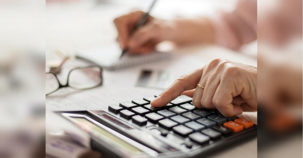 Багато хто з українців передпенсійного віку добре розуміють, що страховий стаж і розмір заробітної плати — два головні критерії, які впливають на їх перспективи жити безбідно при виході на заслужений відпочинок. Без стажу не буде щастя: яку пенсію отримають ті, хто працював «без оформлення» — в уряді прийняли рішення - INFBusiness