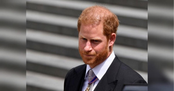 Принц Гаррі збирається приїхати до Великої Британії у травні, але інсайдери стверджують, що він не матиме жодних зустрічей з принцом Вільямом чи принцесою Кейт, пише Express. Нагадаємо, що «ФАКТИ» раніше писали, що на думку Вільяма та Кейт, довіряти принцу Гаррі не можна, адже він може зробити їхні особисті справи надбанням громадськості. Можливо хоче підтримати сім’ю брата: принц Гаррі збирається до Великої Британії - INFBusiness