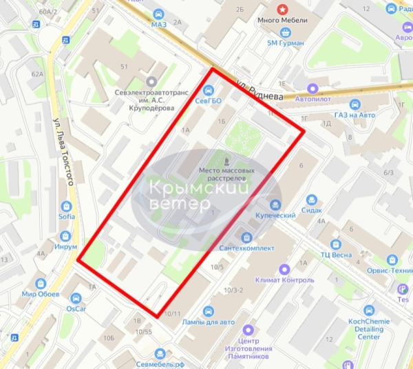 В окупованому Севастополі 23 березня ввечері пролунали вибухи, окупаційна влада заявила про роботу ППО і збиті цілі. Як розповів Суспільному місцевий житель, у Севастополі пролунало близько десяти вибухів. Пізніше він додав, що о 22:29 у Севастополі пролунало ще чотири вибухи. 1