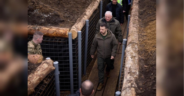 Попри певну стабілізацію ситуації на лінії фронту Україна має готуватися до відбиття нового наступу російських військ, який агресор, вочевидь готує на найближчі місяці — найпевніше, на кінець травня чи початок червня. Про це президент Зеленський розповів в інтерв'ю CBS під час свого візиту на позиції ЗСУ на Сумщині. Росія планує широкомасштабний наступ на кінець травня — початок червня, Україна до нього не готова, — Зеленський - INFBusiness