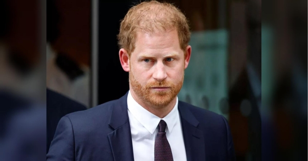 Принц Гаррі, який раніше разом зі своєю дружиною Меган Маркл висловив підтримку Кейт Міддлтон у зв'язку з виявленим у неї раком, дізнався про діагноз жінки не від брата чи від близьких родичів, а з новин. «Йому не можна довіряти»: стало відомо, чому принц Гаррі дізнався про діагноз Кейт Міддлтон тільки з новин - INFBusiness