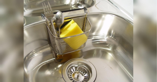 Неприємний запах з раковини на кухні: як швидко й без хімії позбутися проблеми за допомогою народних засобів - INFBusiness