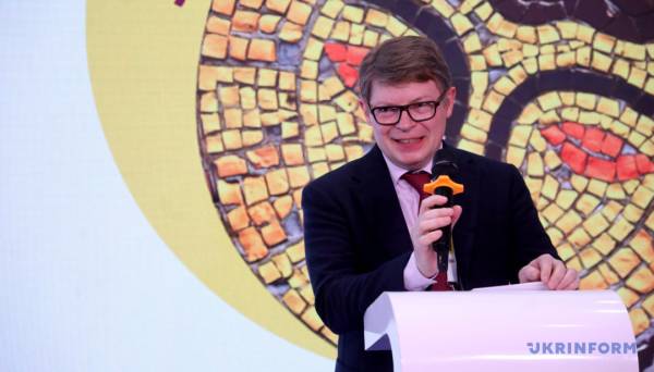 В ЮНЕСКО підтвердили пошкодження 387 культурних обʼєктів в Україні - INFBusiness
