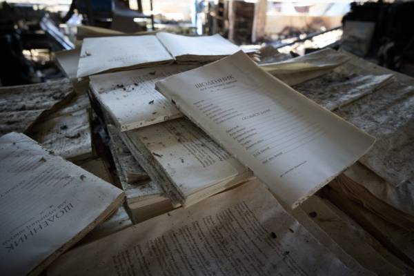 Удар по типографії: російські ракети у Харкові знищили близько 20 000 книг - INFBusiness