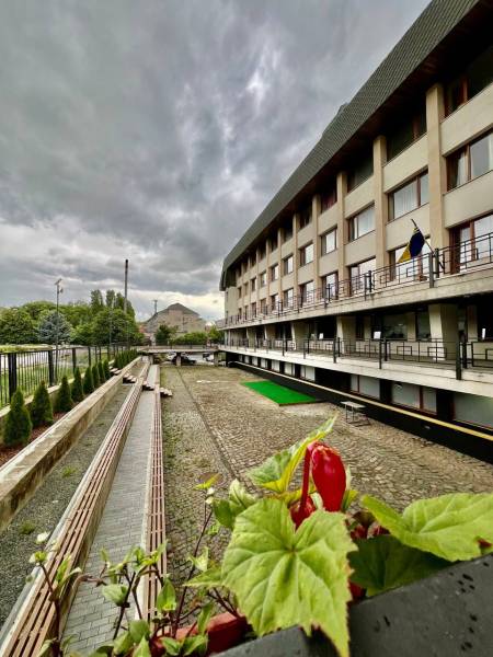 Закарпатський обласний театр відкриє сцену просто неба - INFBusiness