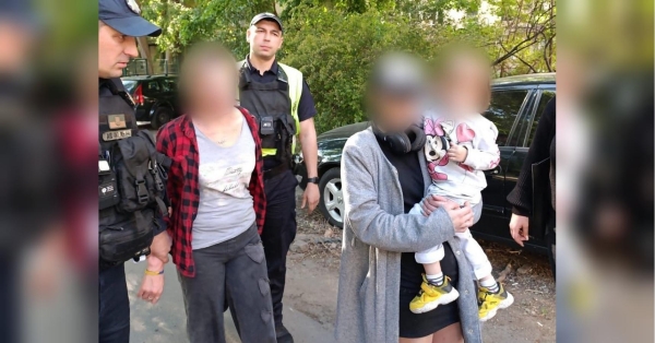 Заради збільшення підписників акаунту: в Одесі тітка в прямому ефірі…