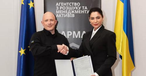 Історичний момент - конфіскована яхта Медведчука перейшла під український прапор - INFBusiness