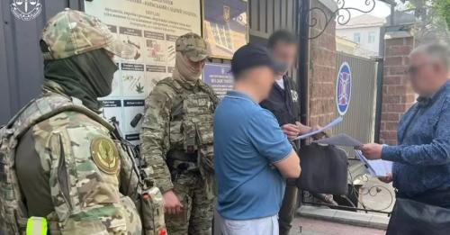 Колишньому військкому Борисову вручили нову підозру на виході із СІЗО у Києві - він хотів утекти за кордон - INFBusiness