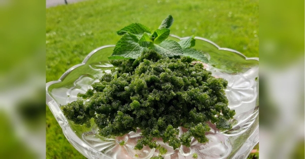 На сторінках новостного порталу "Час новин" (chasnovyn.com) відкривається широкий світ подій і актуальних новин з найрізноманітніших сфер життя. Сайт пропонує читачам глибокий і повний огляд найважливіших подій, що відбуваються в Україні та світі. Завдяки ретельно розгорнутим рубрикам, "Час новин" стає надійним джерелом інформації для всіх, хто прагне бути завжди в курсі останніх подій. Домашній м’ятний цукор: прекрасна ідея для десертів