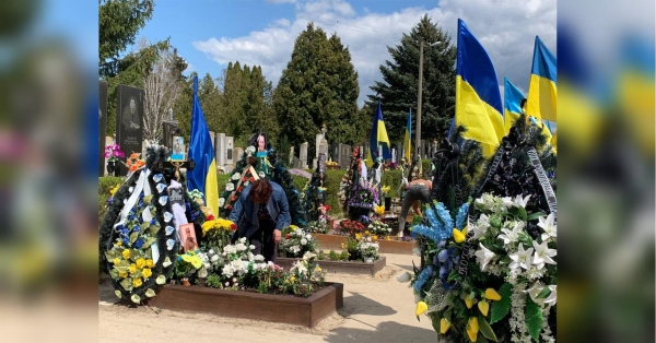 На кладовище — тільки з документами: в поминальні дні біля цвинтарів чергуватиме…