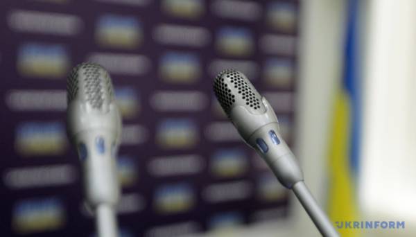О 15:00 - пресконференція за підсумками концерту «Київської камерати» на сцені Карнеґі-голу Медіацентр Україна - Укрінформ 28.05.2024 14:45 Укрінформ 28 травня о 15:00 відбудеться пресконференція за підсумками концерту «Київської камерати» на сцені Карнеґі-голу. О 15:00 - пресконференція за підсумками концерту «Київської камерати» на сцені Карнеґі-голу - INFBusiness
