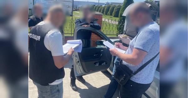 Працівники ТЦК та офіцер однієї з військових частин на Волині за хабарі…