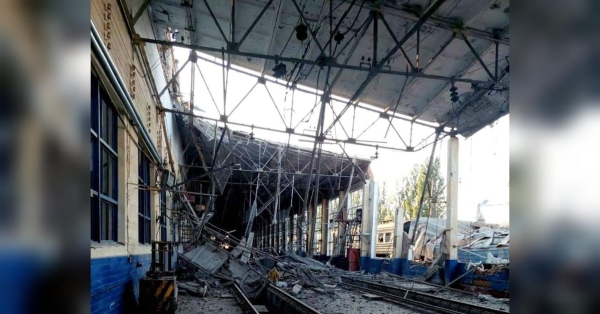 Окупанти вдруге за добу обстріляли інфраструктуру залізниці на Харківщині: пошкоджено будівлі та колії - INFBusiness