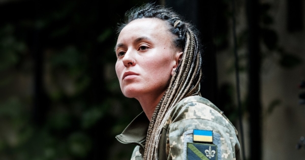 Як вірші Ярини Чорногуз передають досвід, пережитий на фронті? - INFBusiness