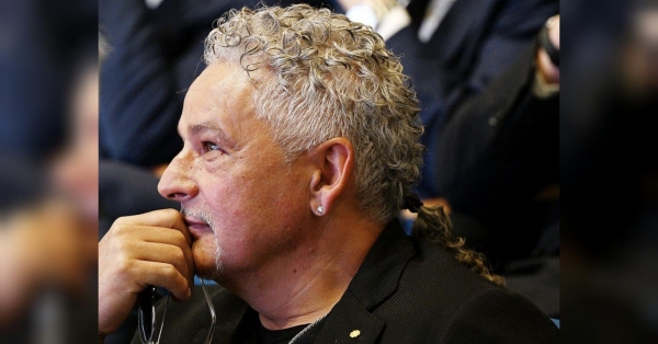 Під час матчу збірних Італії та Іспанії, в якому представники Апеннін програли з мінімальним рахунком, до гіркоти поразки італійців додалося ще й повідомлення про те, що невідомі зухвалі злочинці увірвалися в дім відомого футболіста Роберто Баджо і пограбували його. Біда не приходить одна: зухвалі злочинці пограбували легенду футболу Роберто Баджо під час матчу Євро-2024 - INFBusiness