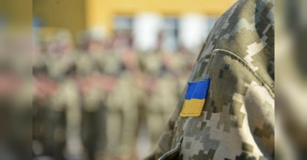 Незважаючи на те, що народні депутати тільки обговорюють ідею зміни граничного віку військовозобов'язаних, які підлягають мобілізації, вже зараз в Україні є три групи молодих людей, які людей, підлягають призову до 25 років. Навіть до 25 років: правозахисниця назвала три категорії юнаків, кого можуть мобілізувати - INFBusiness