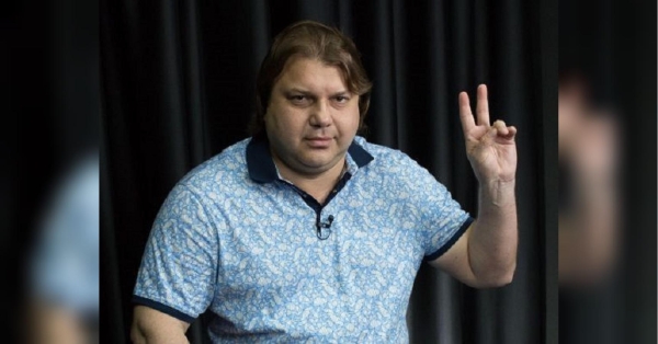 Відомий астролог Влад Росс, який раніше передбачив, коли скасують військовий стан, розповів, що Україну може врятувати відома жінка. Для того, щоб ми перемогли у війні, до влади у США має прийти, за його словами, Ніккі Гейлі. Такий прогноз він озвучив на YouTube-каналі Myroslav Solonar. Відомий астролог назвав ім'я людини, яка «закінчить» війну в Україні, і дала пораду Зеленському - INFBusiness