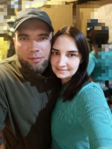 Дмитро Лук’янюк працював завгоспом на підприємстві. Коли почалася велика війна, разом з друзями записався в тероборону. На фото Дмитро з дружиною Лілією Лук’янюк. Фото надане Лілією Лук’янюк 1