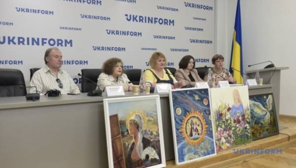 У Києві презентували виставку «Намалюй мені вірш», присвячену поезії Ліни Костенко - INFBusiness