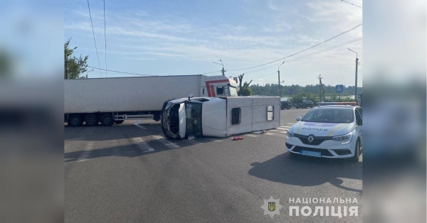 Світлофори не працювали: понад 20 людей постраждали у ДТП за участю маршрутки у Кривому Розі (фото) - INFBusiness