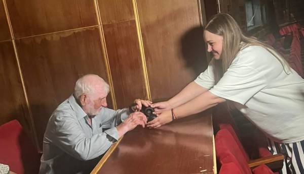 На Закарпатті обласний театр вперше показав виставу для людей з порушеннями зору та слуху - INFBusiness