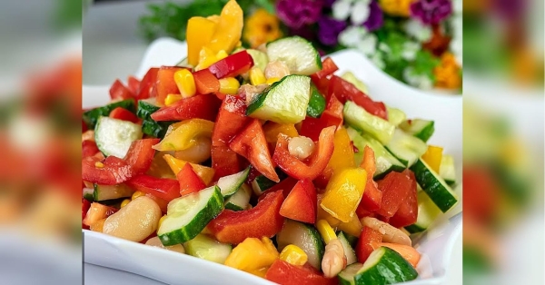 Кулінарка Людмила Борщ, відома українцям салатами «Одеса», «Французький бульвар» та іншою смакотою, вже кілька років не публікує нових рецептів, але не заперечує проти публікації її колишніх напрацювань. Рецепт з архіву Людмили Борщ: салат «Мексика» — виручить господиню, коли спекотно й не хочеться нічого готувати - INFBusiness