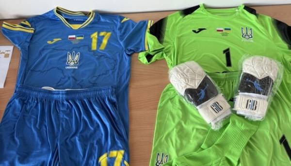 Відомо, у якій формі українські футболісти зіграють проти Польщі - INFBusiness