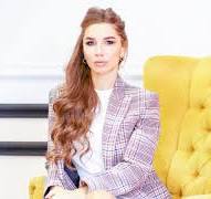 Засновницею вже ліквідованого IBOX банку є одіозна Альона Шевцова, яка також являється власницею ТОВ «Фінансова Компанія Лео». Власниця ліквідованого IBOX банку, через який відмили 7 млрд грн переховується в ОАЄ - INFBusiness