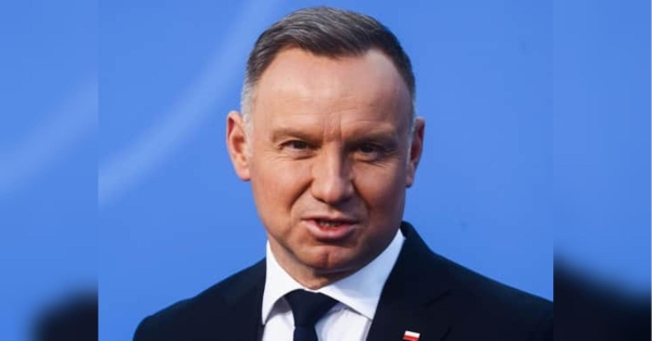 Не можна дозволити росії виграти цю війну. Російський імперіалізм не може задовольнитися територіями України. Це на саміті миру в Швейцарії підкреслив президент Польщі Анджей Дуда, додавши, що зупинення російської агресії та зміцнення безпеки Польщі є найважливішими цілями польської міжнародної політики сьогодні, пише RMF24. «Це брутальний напад»: Дуда розкритикував заяву путіна - INFBusiness