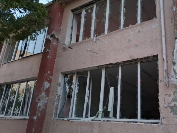 Вночі російські варвари знов масовано атакували Україну. За інформацією Повітряних сил, ворог застосував 6 ракет різних типів та 23 ударні БпЛА, серед яких: 1