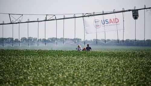 Програма USAID АГРО допоможе реалізувати 18 проєктів із відновлення меліоративної інфраструктури організацій водокористувачів України, що дасть можливість аграріям збільшити площі під зрошенням на 6 тис. га, розповіла Ксенія Сидоркіна, директорка Програми USAID АГРО, під час відкриття ІІІ Меліоративного форуму, який цього року проходить на Черкащині. Завдяки реалізації 18 проєктів із відновлення меліоративної інфраструктури аграрії збільшать площі під зрошенням на 6 тис. га, – USAID АГРО - INFBusiness