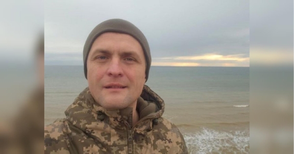 Президент України Володимир Зеленський прокоментував ідею використання лотереї для призову, за зразком США або Литви. Президент зазначив, що «там, де стоїть „вижити“ і „лотерея“ — в мене немає знаку дорівнює», висловлюючи сумніви щодо доцільності такої системи. Лотерея для призову може вирішити проблеми мобілізації: військовий про брак особового складу в ЗСУ - INFBusiness