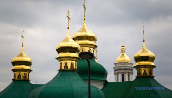 У Києві презентують мистецький проєкт Володимира Козюка «Молитва за Україну» - INFBusiness