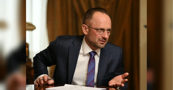 Дипломат Роман Безсмертний, який вважає, що ми заходимо у століття дуже серйозного силового протистояння у світі, розповів, що Польща, Румунія та країни Балтії є головними лобістами України в НАТО. Все тому, що вони розуміють, що саме Київ захищає їх від вторгнення рф. Очікувано: дипломат назвав країни, які найбільше лобіюють членство України в НАТО - INFBusiness