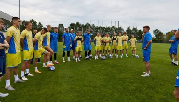 Збірна України у Франції готується до футбольного турніру Олімпіади - INFBusiness